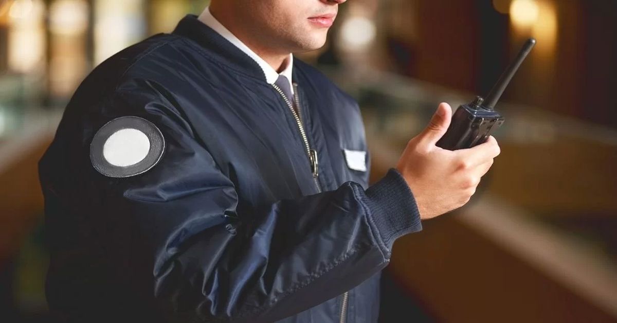 حارس أمن خاص غير مسلح